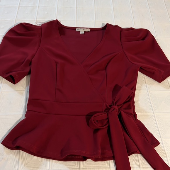 Cute Women’s Blouse in the color Burgundy - Picture 8 of 8